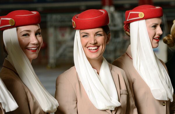 مضيفات شركة الطيران الإماراتية Emirates airline - سبوتنيك عربي
