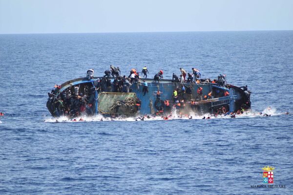 غرق مركب لمهاجرين - سبوتنيك عربي