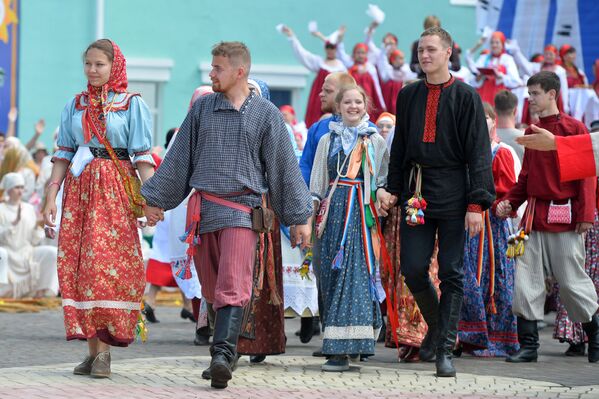مهرجان الفلكلور كارافون في تتارستان - سبوتنيك عربي