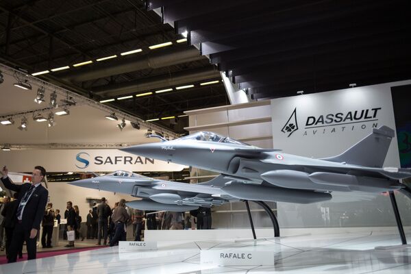 قسم لشركة التقنيات Dassault Systemes المعرض الدولي للسلاح يوروساتوري (EUROSATORY ) في باريس - سبوتنيك عربي