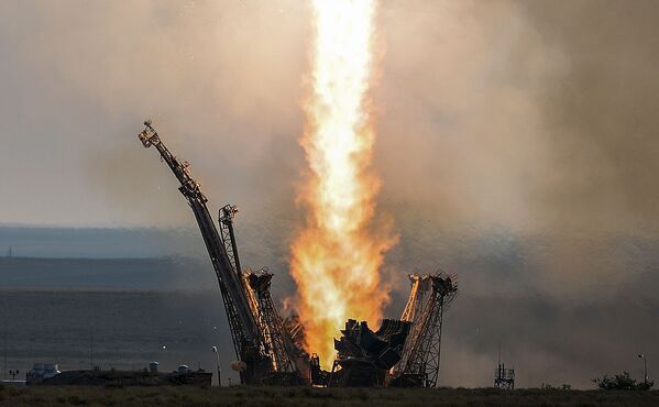 إطلاق الصاروخ الحامل سويوز-إف/غ مع نقل المركبة الفضائية المأهولة سويوز إم/إس من قاعدة بايكونور. - سبوتنيك عربي