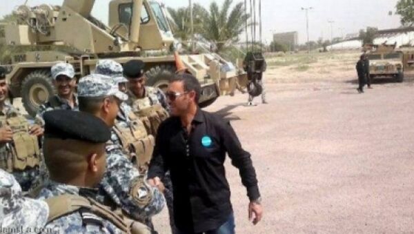 كاظم الساهر مع جنود الجيش العراقي - سبوتنيك عربي