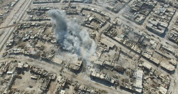 الضربات الجوية على مواقع الإرهابيين في حي الراموسة في جنوب غرب مدينة حلب - سبوتنيك عربي