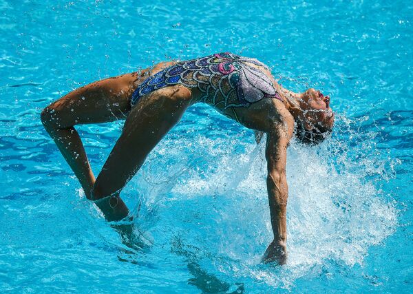 السباحة الروسية ناتاليا ايشينكو خلال دورة الألعاب الأولمبية الحادية والثلاثين - سبوتنيك عربي