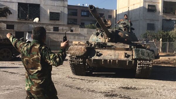 قوات الجيش السوري خلال تقدمهم في أحياء جنوب غرب مدينة حلب. - سبوتنيك عربي