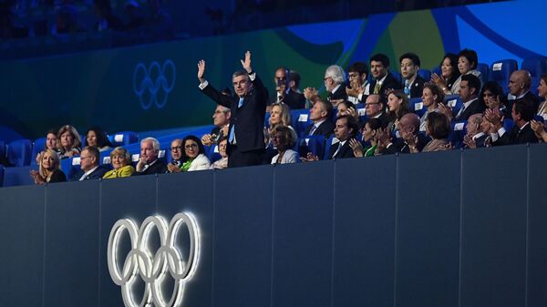 وداعاً ريو 2016 - رئيس اللجنة الأولمبية الدولية توماس باخ في استاد ماراكانا خلال مراسم انتهاء الألعاب الأولمبية الصيفية الـ 31 في ريو دي جانيرو، 21 أغسطس/ آب 2016 - سبوتنيك عربي