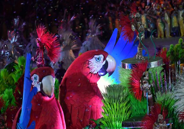 وداعاً ريو 2016 - فنانون أثناء العرض المسرحي استاد ماراكانا خلال مراسم انتهاء الألعاب الأولمبية الصيفية الـ 31 في ريو دي جانيرو، 21 أغسطس/ آب 2016 - سبوتنيك عربي