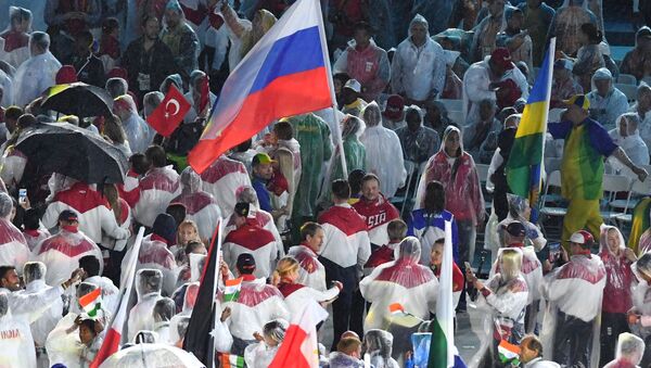 وداعاً ريو 2016 - ممثلو روسيا في استاد ماراكانا خلال مراسم انتهاء الألعاب الأولمبية الصيفية الـ 31 في ريو دي جانيرو، 21 أغسطس/ آب 2016 - سبوتنيك عربي