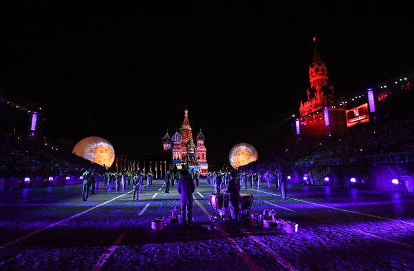 افتتاح مهرجان الموسيقى العسكري سباسكايا باشنيا لعام 2016 في موسكو . - سبوتنيك عربي