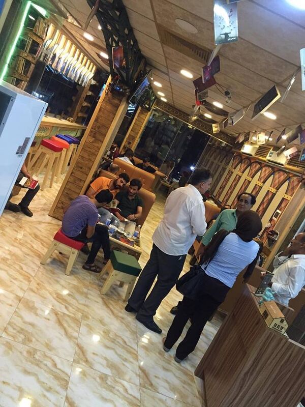 مقهى قهوة وكتاب في بغداد مقهى قهوة وكتاب في بغداد - سبوتنيك عربي
