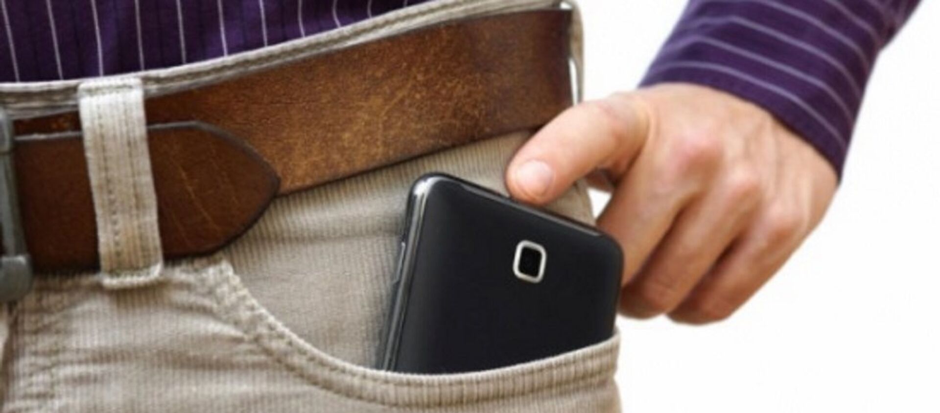 مخاطر وضع هاتفك في جيب بنطالك! - سبوتنيك عربي, 1920, 11.09.2016