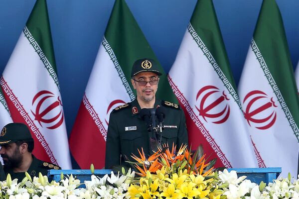 الإستعراض العسكري الإيراني بمناسبة ذكرى الحرب العراقية الإيرانية - سبوتنيك عربي