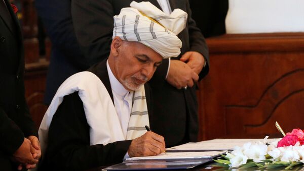 الرئيس الأفغاني يوقع اتفاق سلام مع الحزب الإسلامي - سبوتنيك عربي