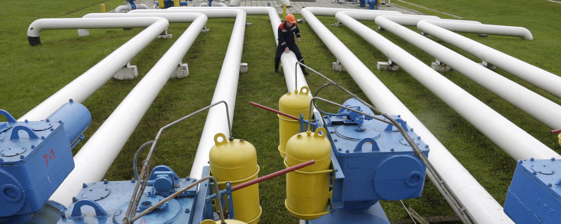 روسيا تقرر إلغاء اتفاقية التعاون مع أوكرانيا في مجال استخدام منتجات النفط - سبوتنيك عربي, 1920, 06.02.2023
