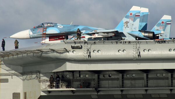 مقاتلات سو-33 على متن حاملة الطائرات الروسية - سبوتنيك عربي