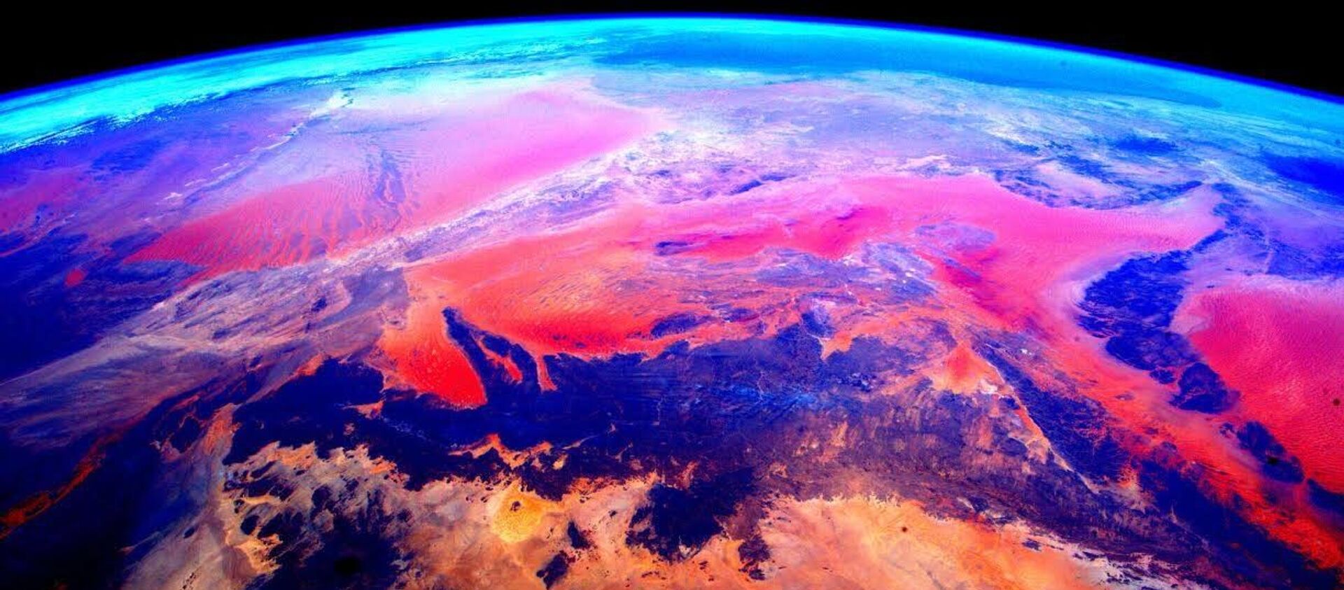 صورة لكوكب الأرض من محطة الفضاء الدولية  من قبل رائد الفضاء الأمريكي سكوت كيلي - سبوتنيك عربي, 1920, 08.05.2021