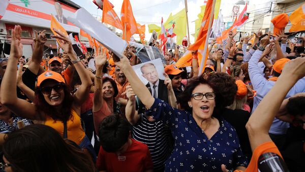 مسيرات مؤيدة للرئيس اللبناني ميشال عون - سبوتنيك عربي