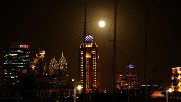 القمر العملاق في دبي، الإمارات العربية المتحدة  14 نوفمبر/ تشرين الثاني 2016 - سبوتنيك عربي