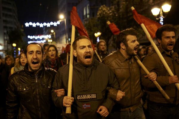 احتجاجات اليونانيين على زيارة الرئيس الأمريكي باراك أوباما إلى اليونان، أثينا 15 نوفمبر/ تشرين الثاني 2016 - سبوتنيك عربي