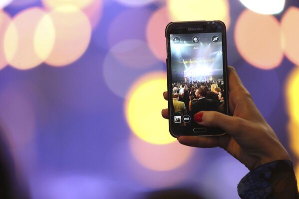 حفل جوائز الموسيقى على هاتف سامسونغ - سبوتنيك عربي