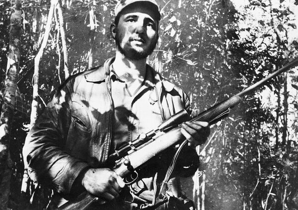 صورة أرشيفية للزعيم الكوبي فيدل كاسترو في مكان غير معروف، 26 فبراير/ شباط 1957. - سبوتنيك عربي