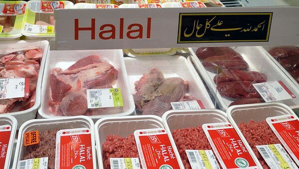 Халяльное мясо в супермаркете - سبوتنيك عربي