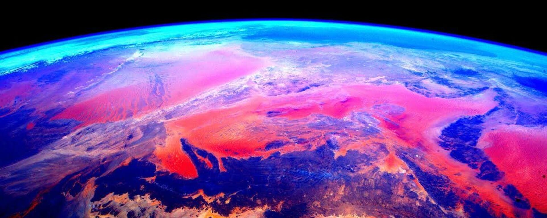 صورة لكوكب الأرض من محطة الفضاء الدولية، الصورة لرائد الفضاء الدولية سكوت كيلي - سبوتنيك عربي, 1920, 13.03.2021