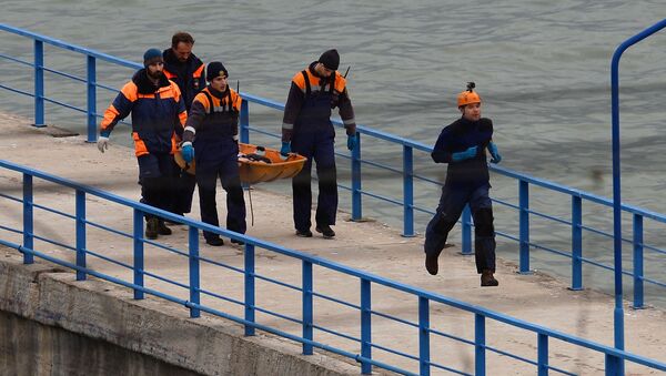 إنتشال جثث من ركاب الطائرة المنكوبة تو-154 التي سقطت في البحر الأسود - سبوتنيك عربي
