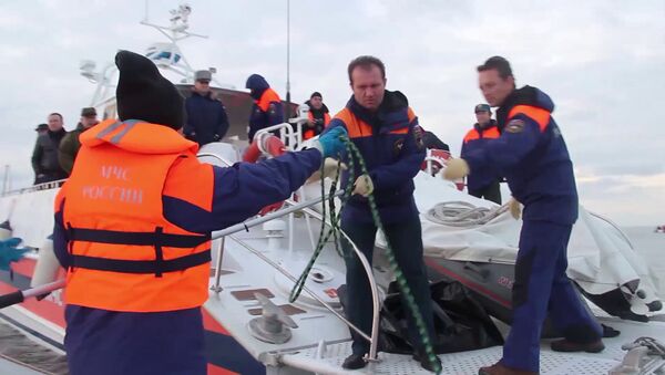 فريق الإنقاذ والبحث عن الطائرة المنكوبة-154 في البحر الأسود - سبوتنيك عربي