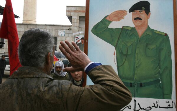 مراسم دفن رمزية للرئيس العراقي صدام حسين في فلسطين، 31 ديسمبر/ كانون الأول 2006 - سبوتنيك عربي