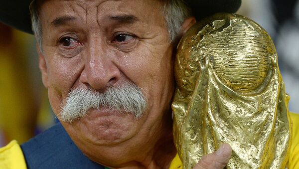 حزن البرازيلين لخسارة مونديال 2014 - سبوتنيك عربي