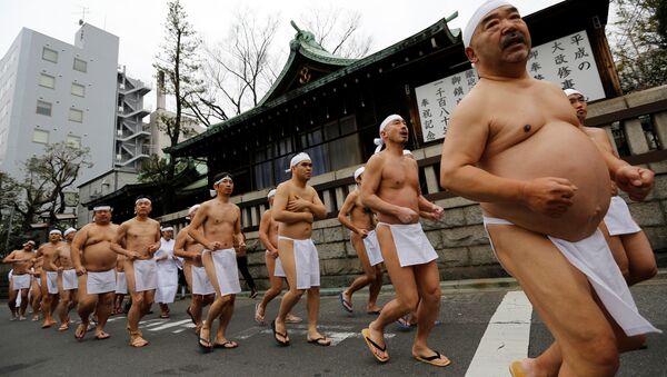 يابانيون يحتفلون بالسنة الجديدة - سبوتنيك عربي