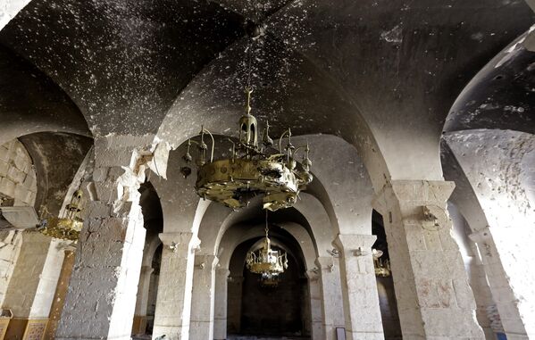 آثار الإرهاب داخل الجامع الأموي في مدينة حلب - سبوتنيك عربي