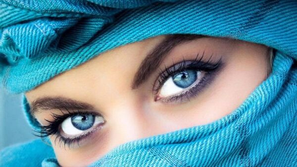 عيون زرقاء - سبوتنيك عربي