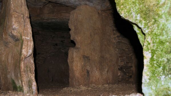 Cave tomb - سبوتنيك عربي