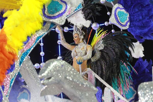 مهرجان الرقص في مدينة إنكارناسيون، باراغواي 29 يناير/ كانون الثاني 2017 - سبوتنيك عربي