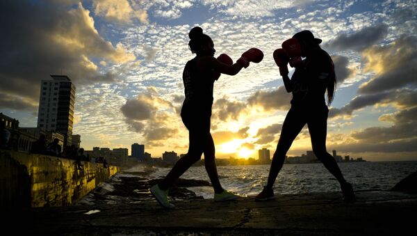 الملاكمة النسائية في هافانا، كوبا 30 يناير/ كانون الثاني 2017 - سبوتنيك عربي