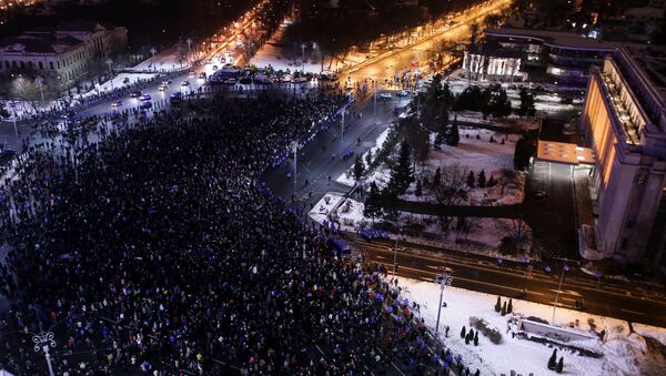 احتجاجات حاشدة في رومانيا - بوخارست - سبوتنيك عربي