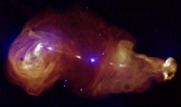 كميات ضخمة من الجسيمات والطاقة تنبعث من الثقب الأسود للمجرة 3C353 - سبوتنيك عربي