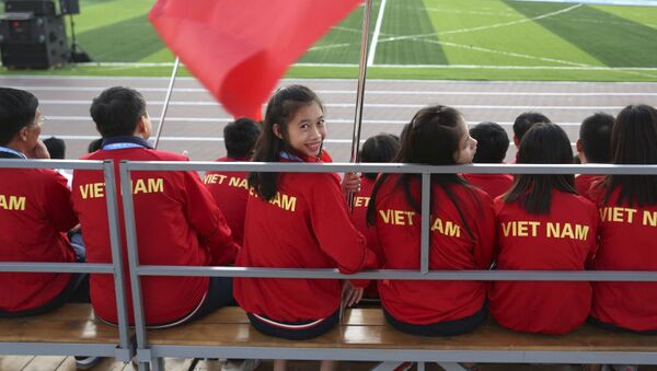 Вьетнамская сборная на открытии VI Международных спортивных игр Дети Азии в Якутске - سبوتنيك عربي