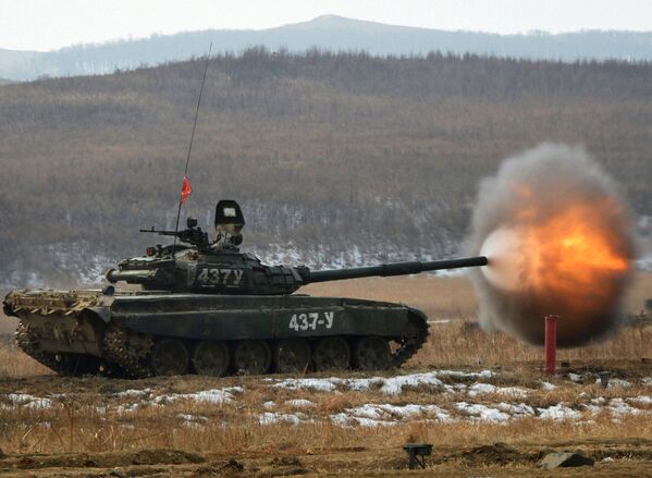 أثناء بطولة روسيا بياتلون للدبابات وهجوم جنود سوفوروف في إقليم بريمورسكي كراي، روسيا - سبوتنيك عربي