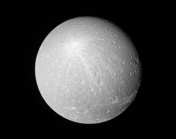 فوهات كريوسا على سطح القمر - ويعتقد العلماء أنه من خلال هذه الفوهات يمكن معرفة تاريخ ومصدر إنشاء هذه الفوهات - سبوتنيك عربي