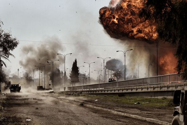 انفجارات في الموصل، العراق 5 مارس/ آذار 2017 - سبوتنيك عربي