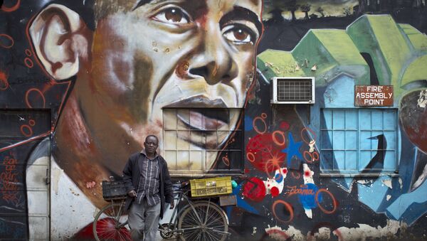 رسم غرافيتي للرئيس الأمريكي السابق باراك أوباما في نايبوري، كينيا - سبوتنيك عربي