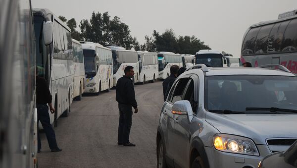 خروج المسلحين من حمص باتجاه جرابلس - سبوتنيك عربي