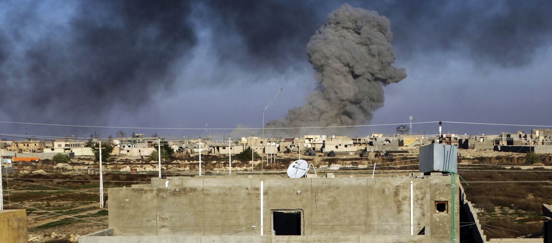 القصف الجوي على مدينة الموصل من قبل طيران التحالف الدولي - سبوتنيك عربي, 1920, 29.08.2019