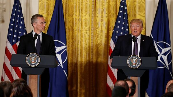 ترامب وأمين عام حلف الناتو - سبوتنيك عربي