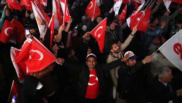تركيا الاستفتاء - أنصار الرئيس التركي رجب طيب أردوغان - سبوتنيك عربي