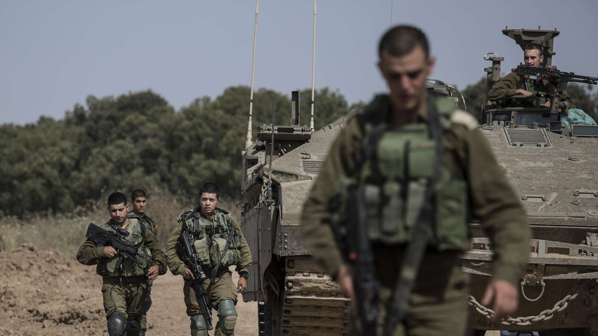 الجيش الإسرائيلي: قواتنا البرية توغلت في غزة وهاجمت أهدافا تابعة لـ"حماس"