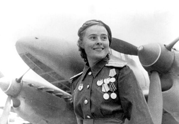 الحرب الوطنية العظمى (1941-1945) - ماريا دولينا، بطلة الاتحاد السوفيتي، نائبة قائد سرب الطائرات الـ 125 التابع لفوج الحرس الدفاعي النسائي - سبوتنيك عربي